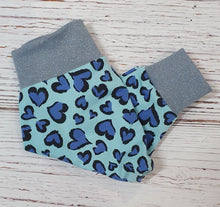 Load image into Gallery viewer, 0-3m Blue leopard heart Harems